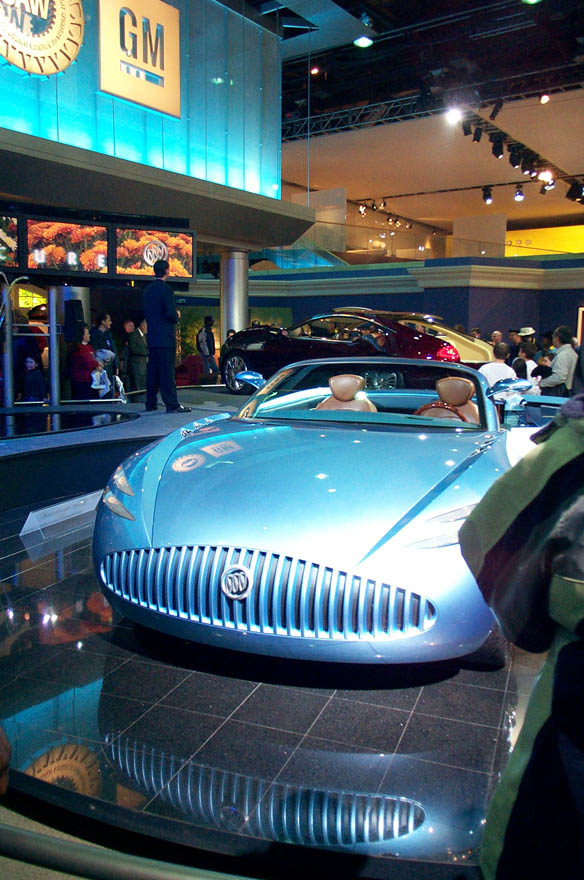 Detroit Auto Show 2002 021