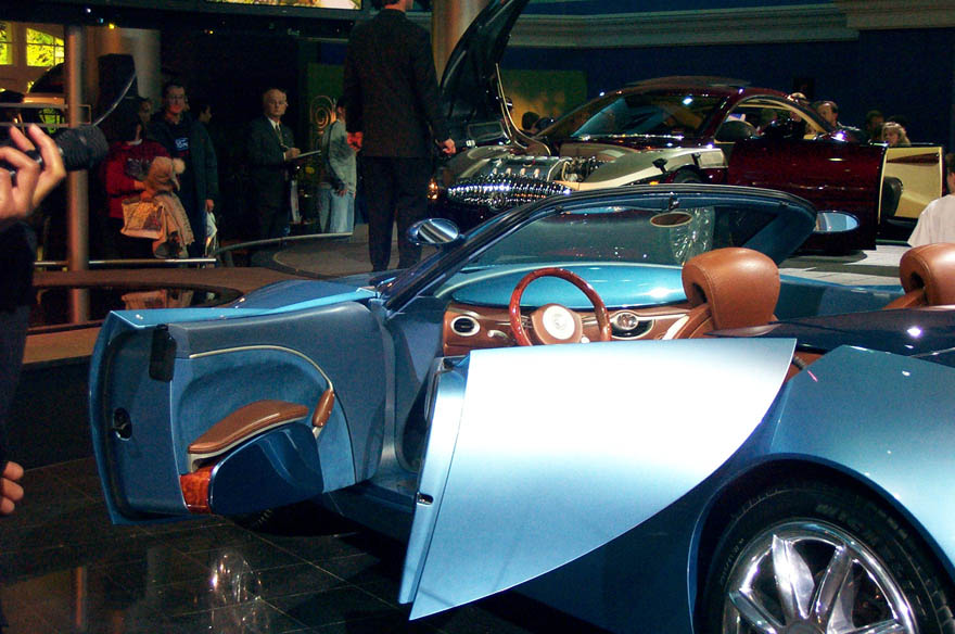 Detroit Auto Show 2002 023
