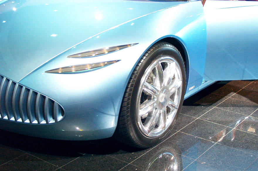 Detroit Auto Show 2002 029