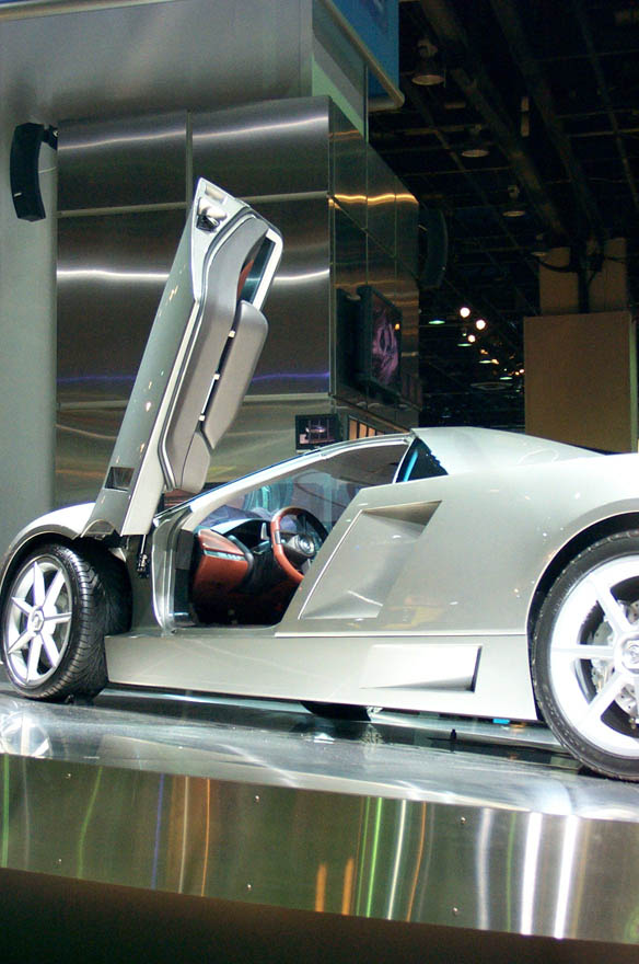 Detroit Auto Show 2002 057