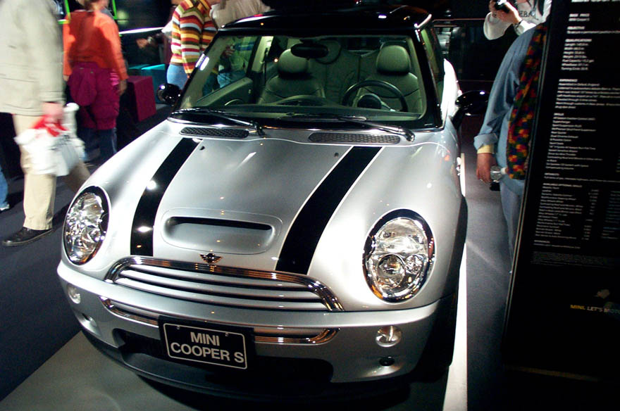 Detroit Auto Show 2002 076